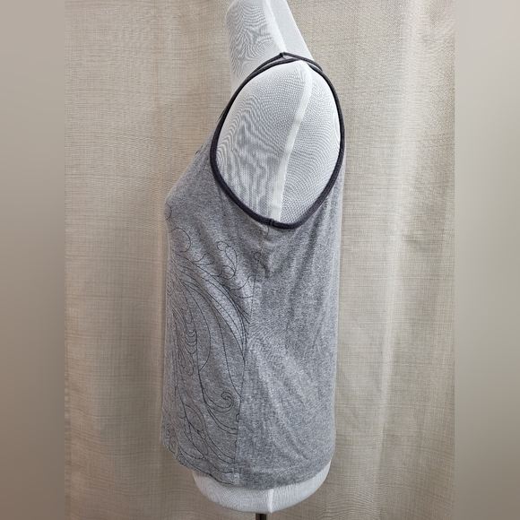FILA SPORT Women’s Athletic Tank Top Gray Floral Spiral Yoga Stretch Size Medium - Picture 2 of 11
